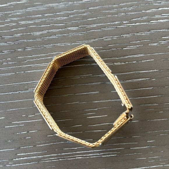 Vintage Fashion Bracelet 2 Tone Gold/Silver Mesh Base Diamond Cut Details GUC - Picture 11 of 12
